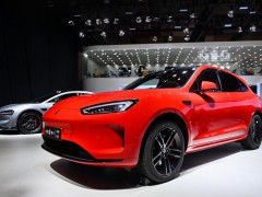 問界新M5亮相北京車展，定義未來汽車智能化！